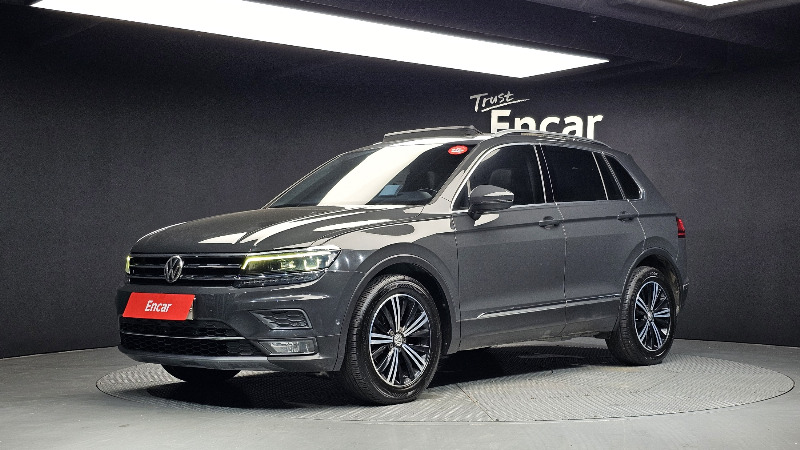 car Volkswagen Tiguan id49104 main photo