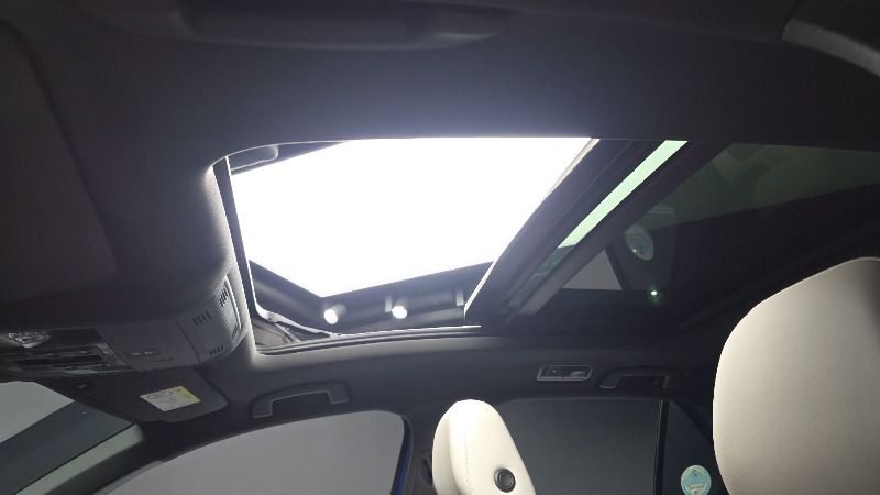 car Volkswagen T-Roc id49111 photo #17