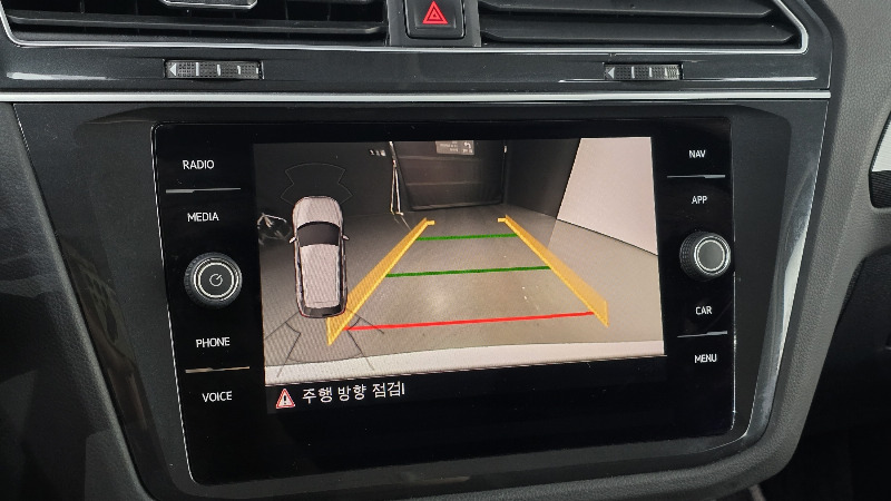 car Volkswagen Tiguan id49113 photo #17