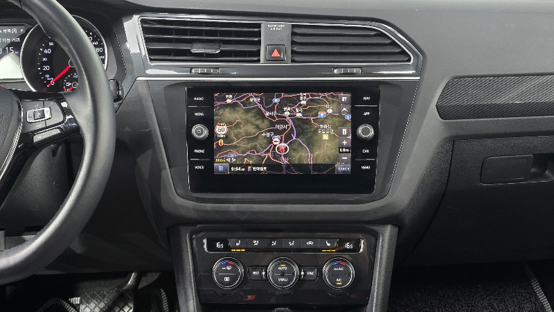 car Volkswagen Tiguan id49113 photo #19