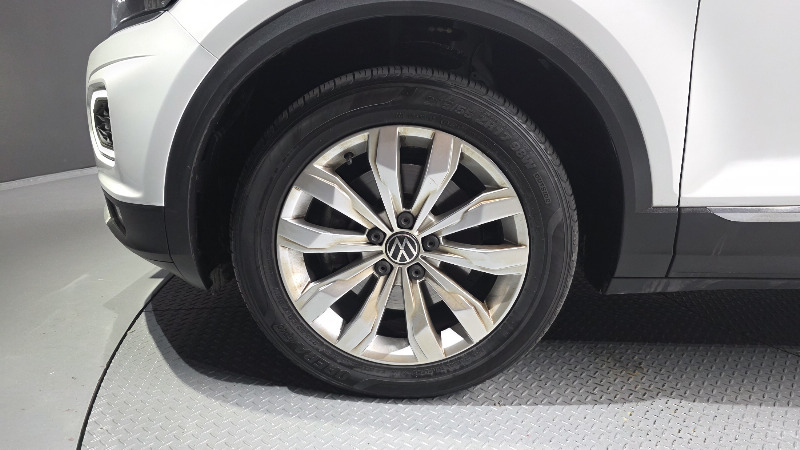 car Volkswagen T-Roc id49116 photo #5