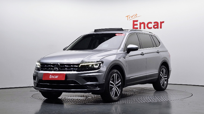 car Volkswagen Tiguan id49121 main photo