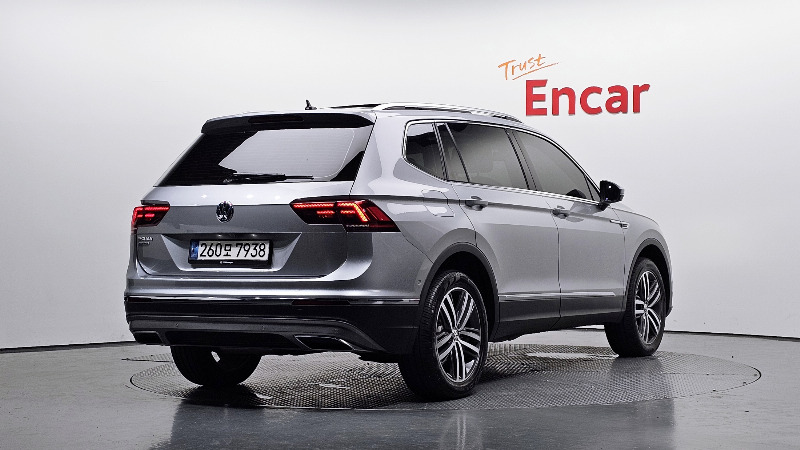 car Volkswagen Tiguan id49121 photo #2