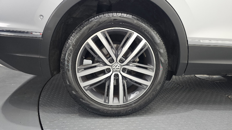 car Volkswagen Tiguan id49121 photo #5