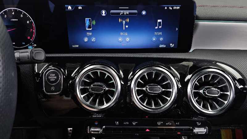 car Mercedes Benz CLA id49155 photo #14