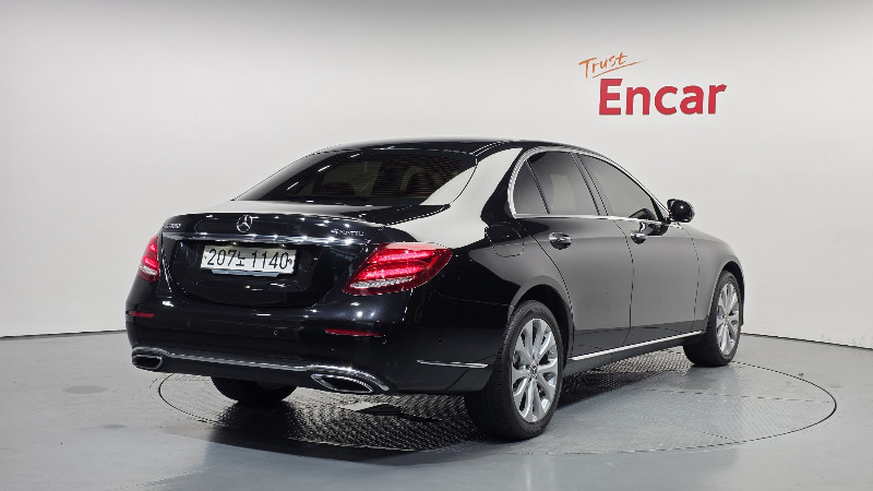 car Mercedes Benz E Class id49196 photo #2