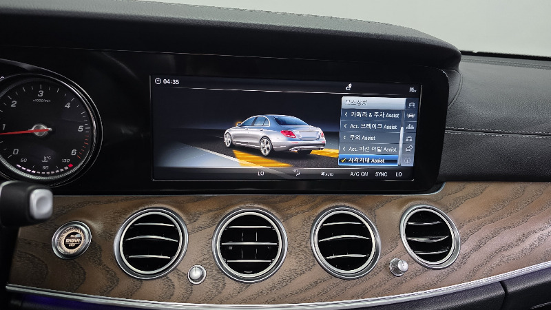 car Mercedes Benz E Class id49207 photo #16