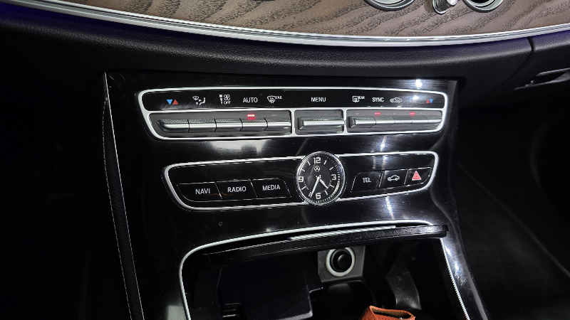 car Mercedes Benz E Class id49207 photo #17