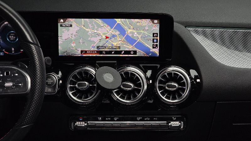 car Mercedes Benz GLA id49211 photo #14