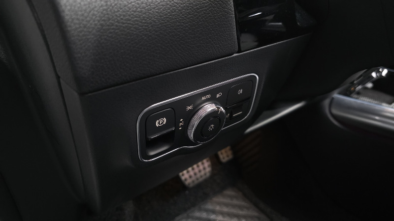 car Mercedes Benz GLA id49211 photo #18