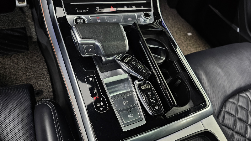 car Audi Q8 id49228 photo #9