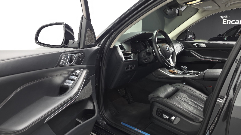 car BMW X7 id49232 photo #10