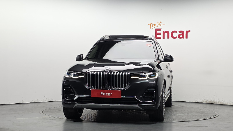 car BMW X7 id49232 photo #3