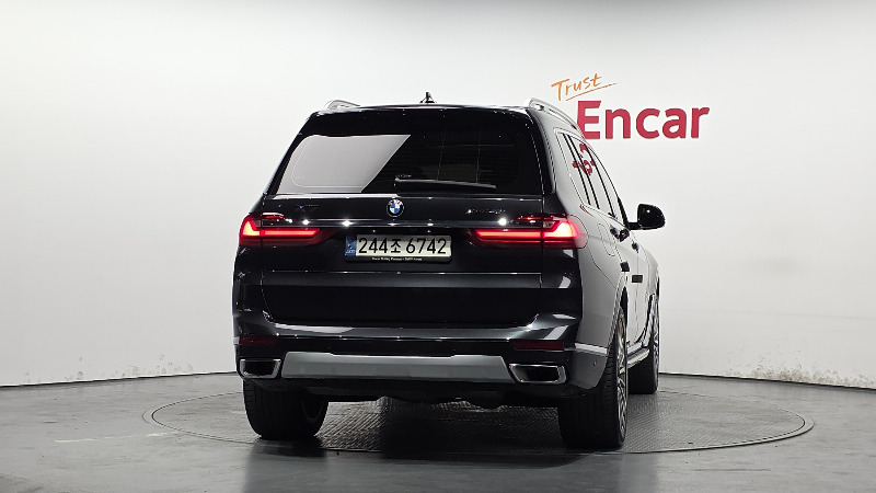 car BMW X7 id49232 photo #4