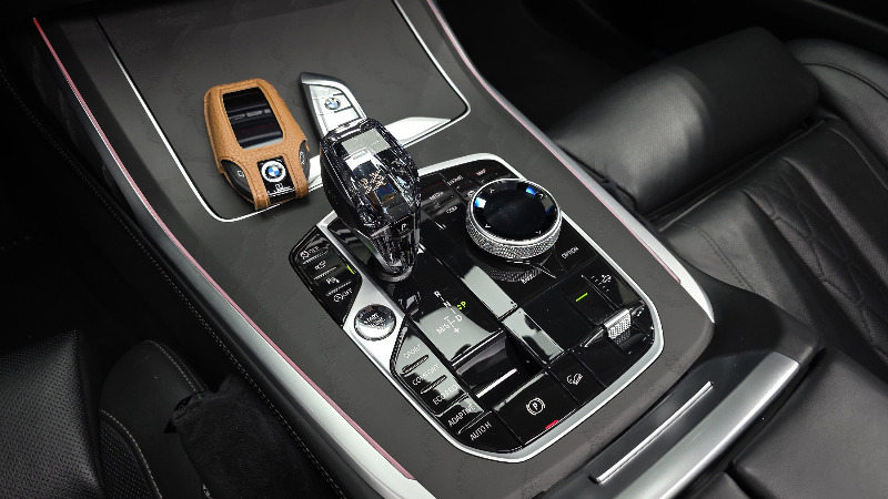 car BMW X7 id49232 photo #9