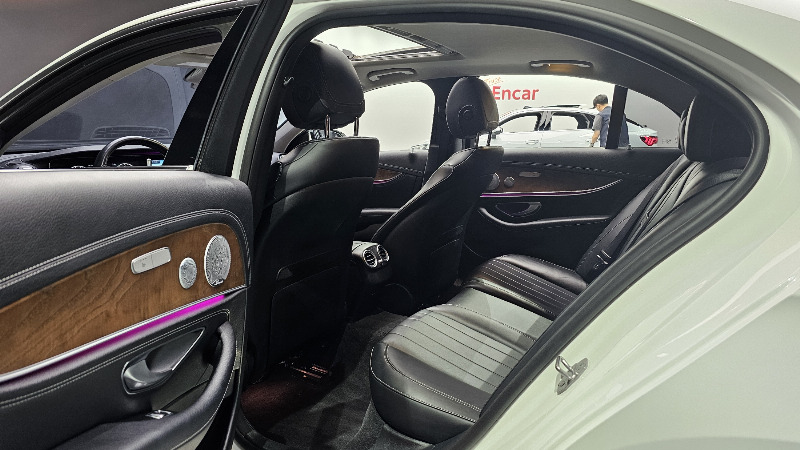 car Mercedes Benz E Class id49265 photo #11