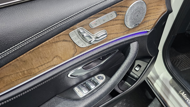 car Mercedes Benz E Class id49265 photo #17
