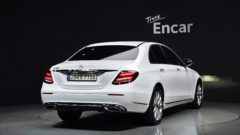 car Mercedes Benz E Class id49265 photo #2