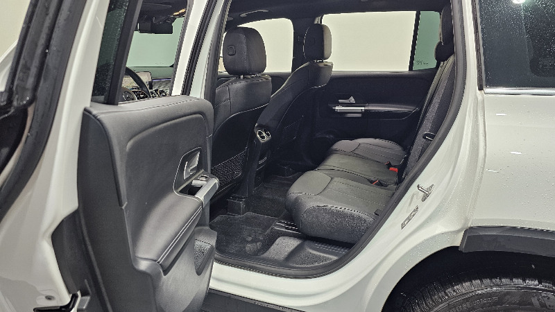 car Mercedes Benz GLB id49271 photo #11