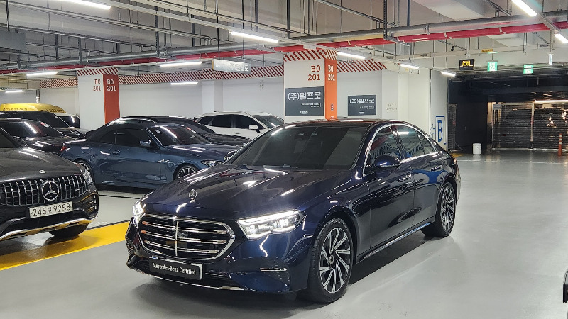 car Mercedes Benz E Class id49285 main photo