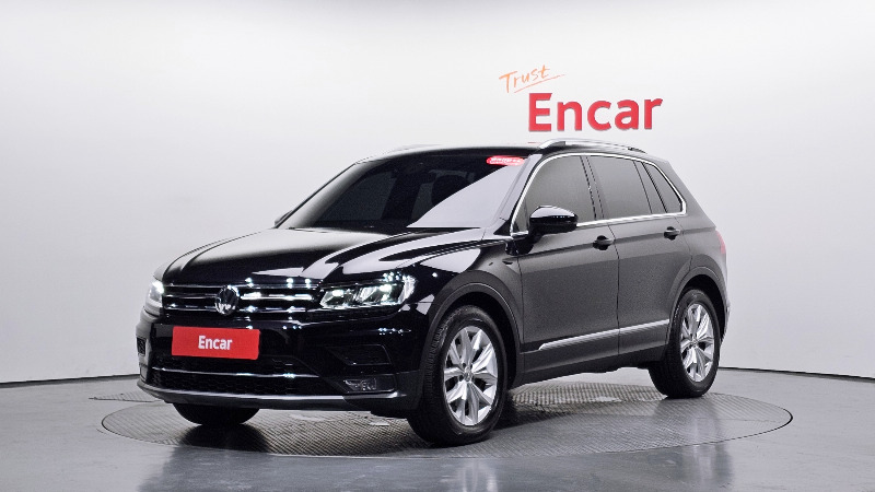 car Volkswagen Tiguan id49340 main photo