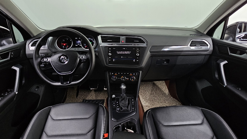 car Volkswagen Tiguan id49340 photo #7