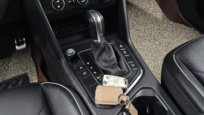 car Volkswagen Tiguan id49340 photo #9