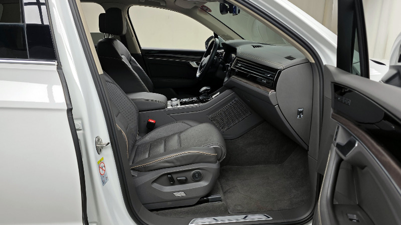 car Volkswagen Touareg id49345 photo #10