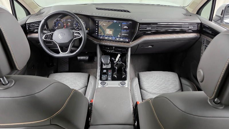 car Volkswagen Touareg id49345 photo #7