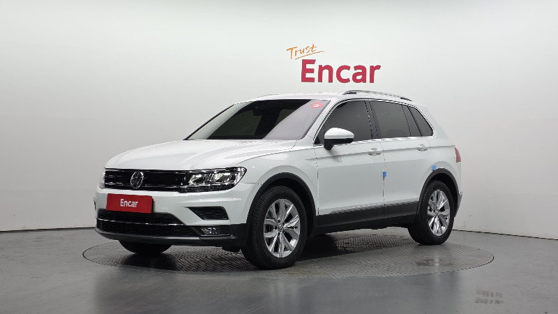car Volkswagen Tiguan id49346 main photo