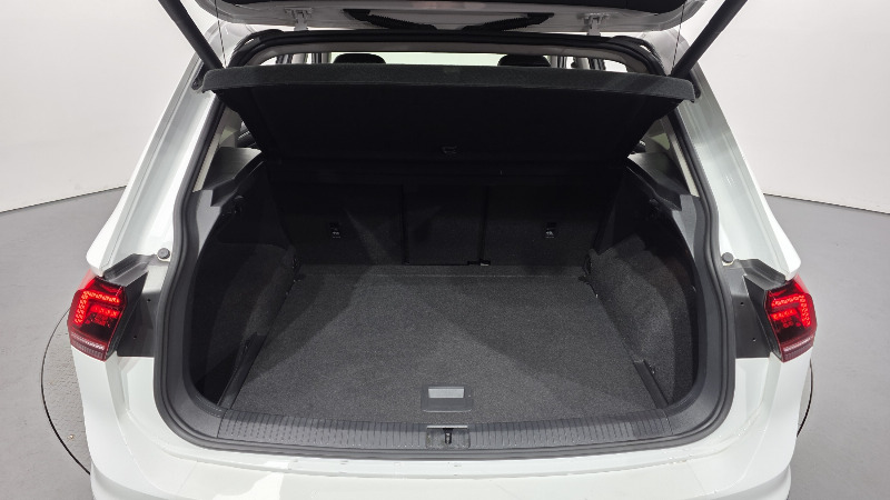 car Volkswagen Tiguan id49346 photo #16