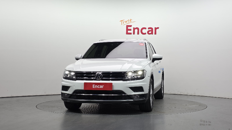 car Volkswagen Tiguan id49346 photo #3