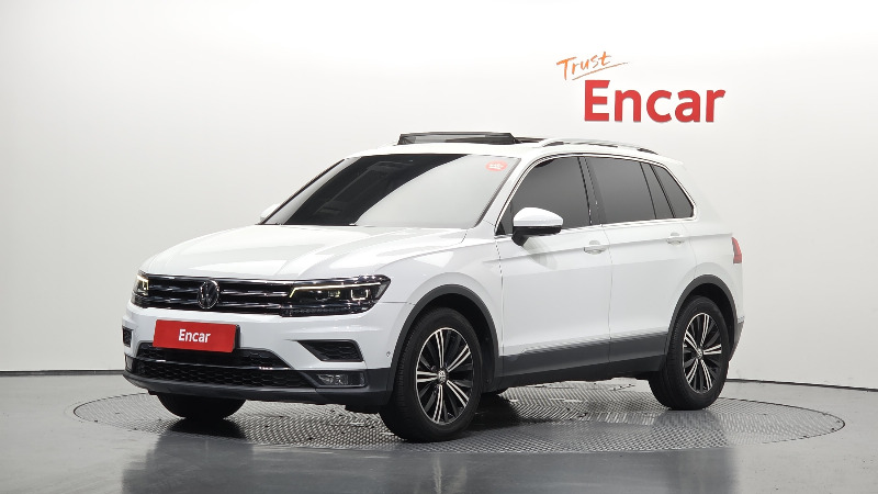 car Volkswagen Tiguan id49356 main photo