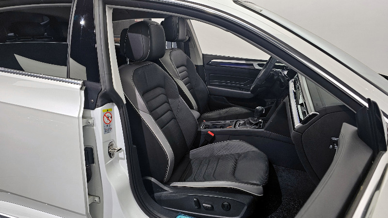 car Volkswagen Arteon id49359 photo #12