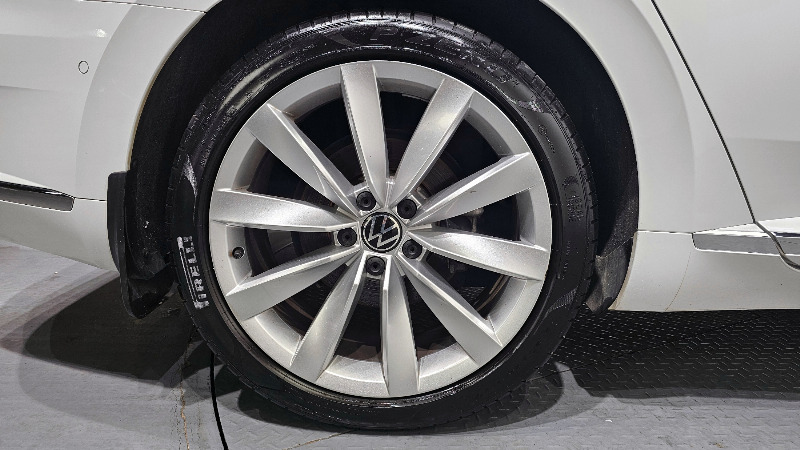 car Volkswagen Arteon id49359 photo #5