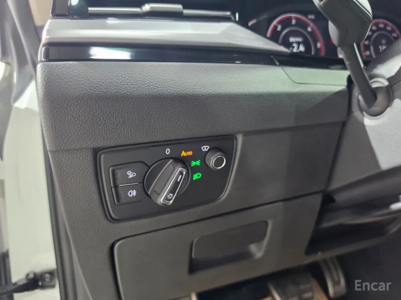 car Volkswagen Arteon id49361 photo #16