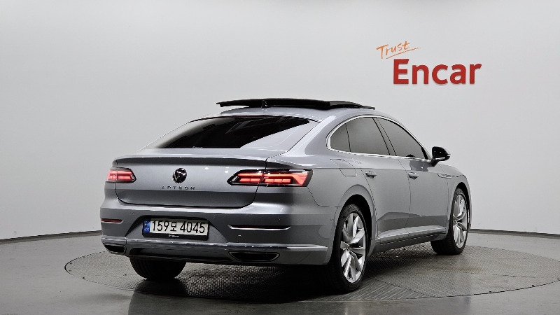 car Volkswagen Arteon id49364 photo #2