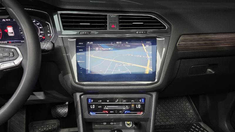 car Volkswagen Tiguan id49366 photo #18