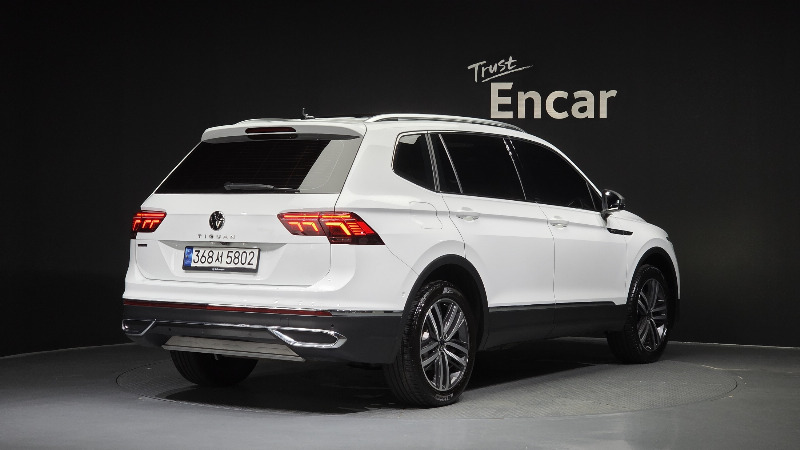 car Volkswagen Tiguan id49366 photo #2