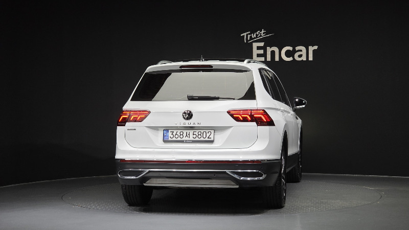 car Volkswagen Tiguan id49366 photo #4