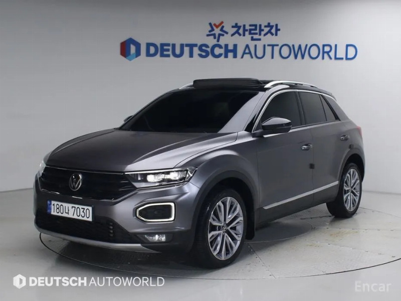 car Volkswagen T-Roc id49368 main photo