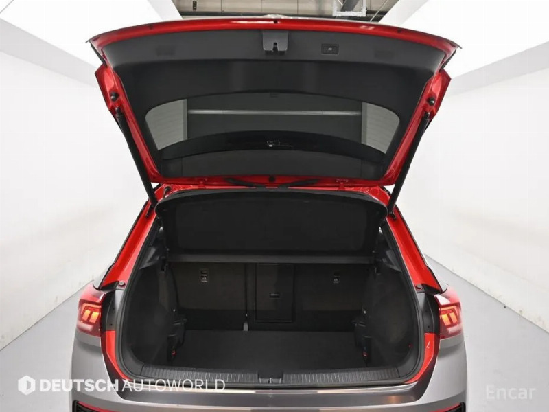 car Volkswagen T-Roc id49368 photo #19