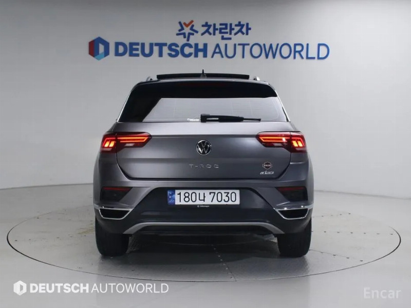 car Volkswagen T-Roc id49368 photo #4