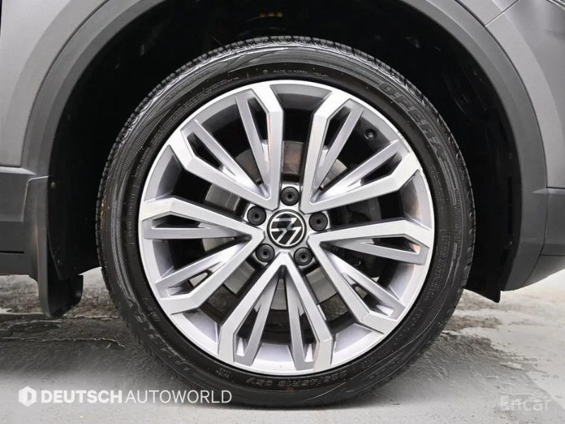 car Volkswagen T-Roc id49368 photo #5
