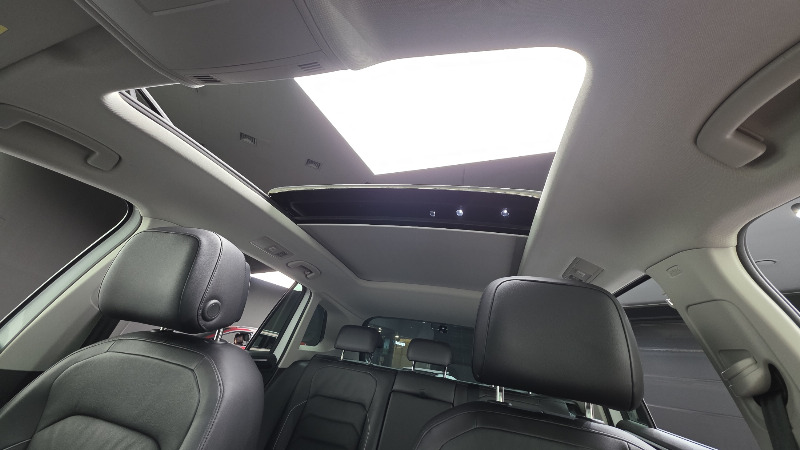 car Volkswagen Tiguan id49370 photo #12