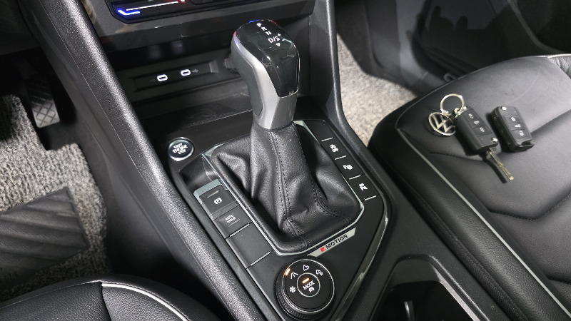 car Volkswagen Tiguan id49370 photo #9