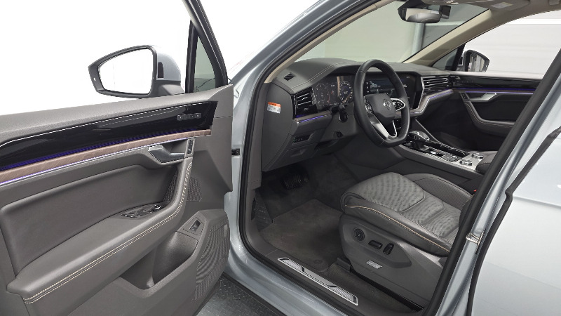 car Volkswagen Touareg id49376 photo #10