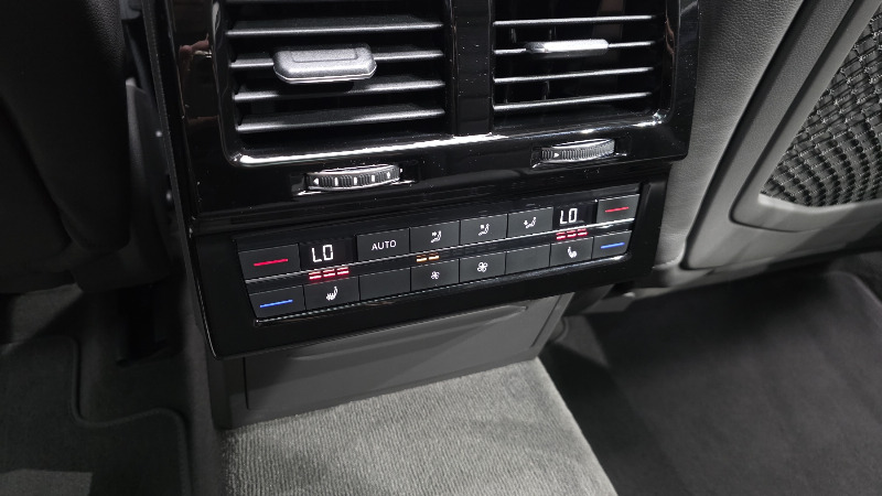 car Volkswagen Touareg id49376 photo #19