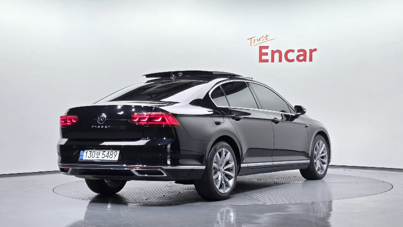 car Volkswagen Passat id49381 photo #2