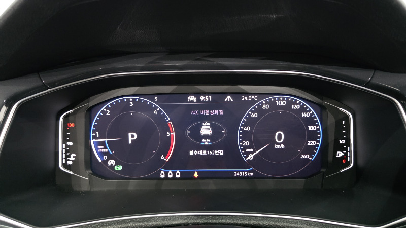 car Volkswagen T-Roc id49389 photo #8
